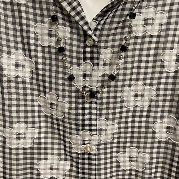 Alfred Dunner Blouse with attached Tank, Black White Flower, Womens Small - Picture 6 of 9